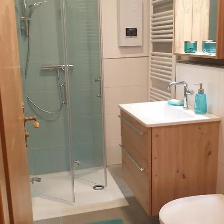 Apartmán Frisch Renoviertes Bergseenest Bayersoien